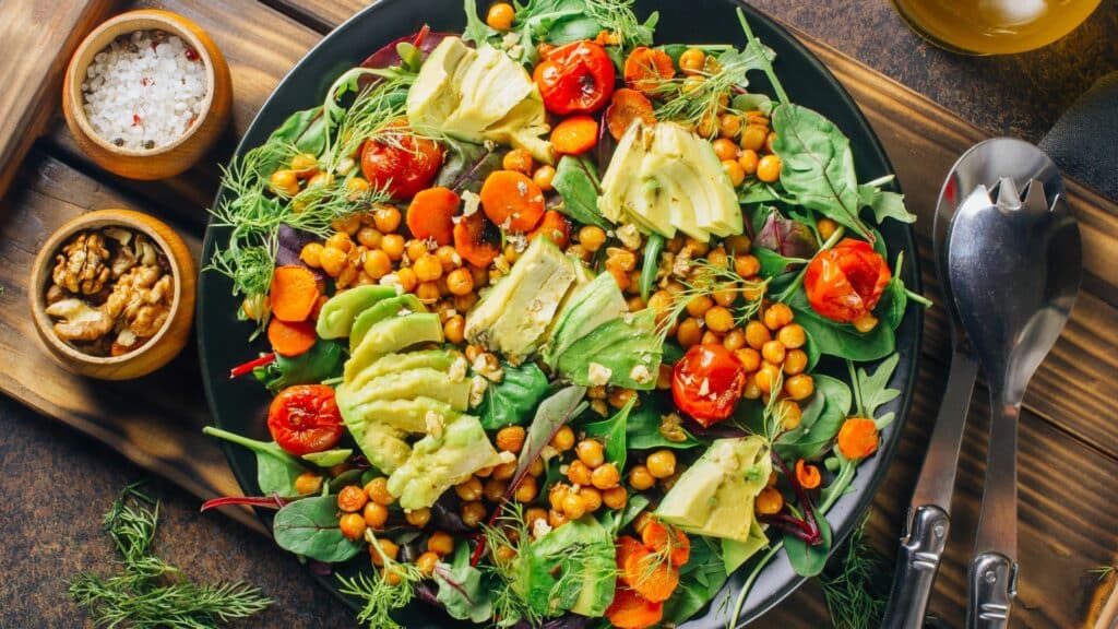 Fresh vegetable salad with avocado and chickpeas